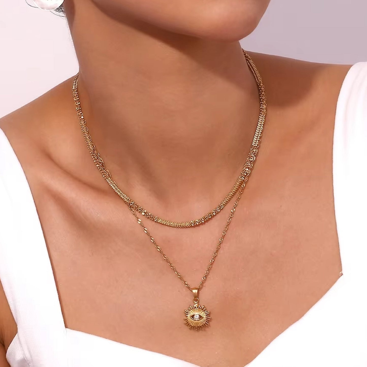 Alectrona Sun Necklace